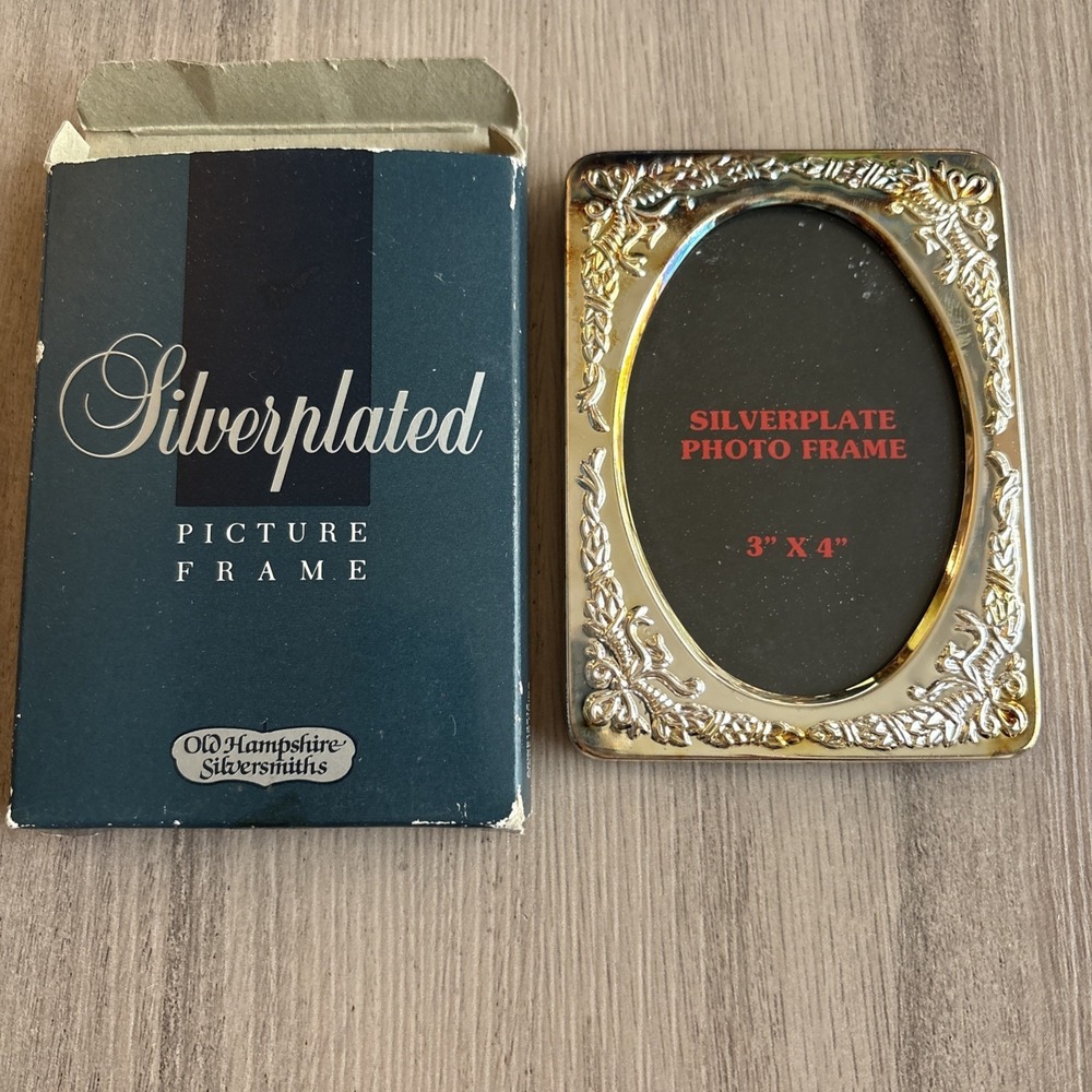 Vintage Picture Frame Silverplate with Original Box  3" X 4" Old Hampshire